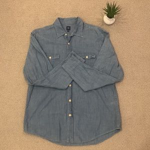 Gap Long Sleeve Chambray Woven Button-Down Shirt - Classic Comfort Blue Cotton